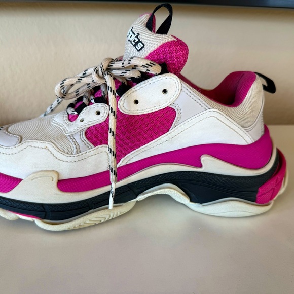 Balenciaga Sneakers - Picture 1 of 5